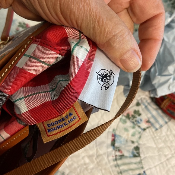NWT Disney, Dooney and Bourke Christmas Handbag Walt's Lodge Small Crossbody HTF - Picture 5 of 7